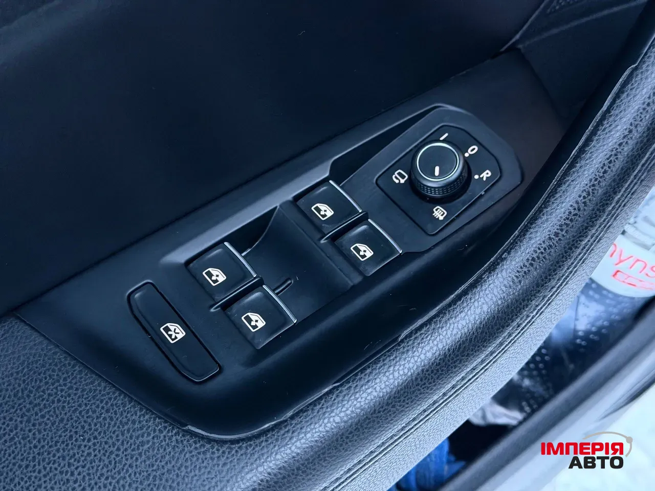 Volkswagen Passat - фото 40