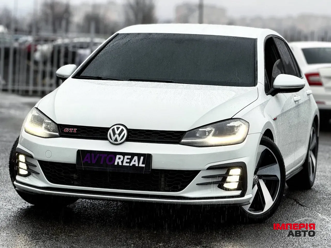 Volkswagen Golf GTI - фото 1