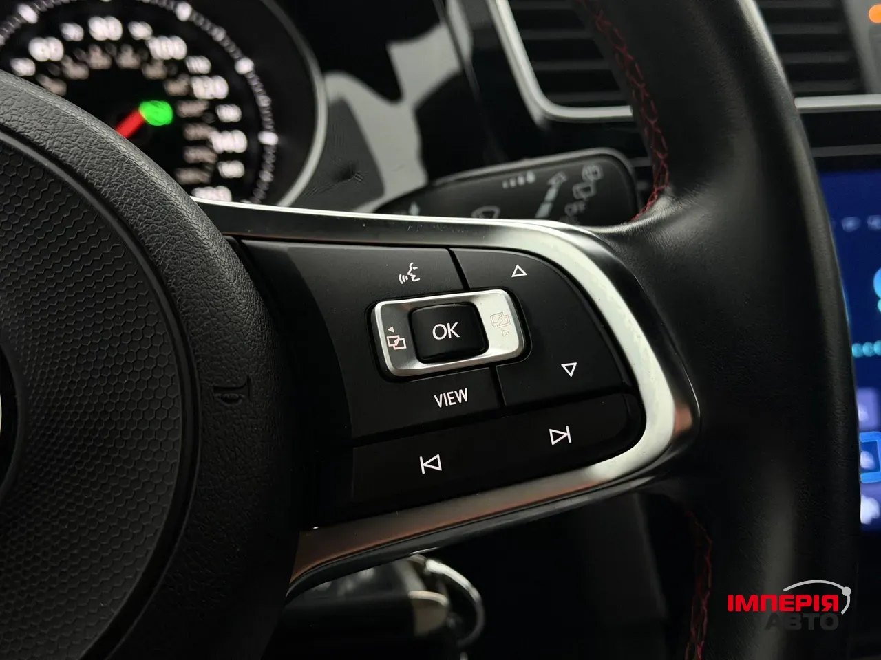 Volkswagen Golf GTI - фото 48