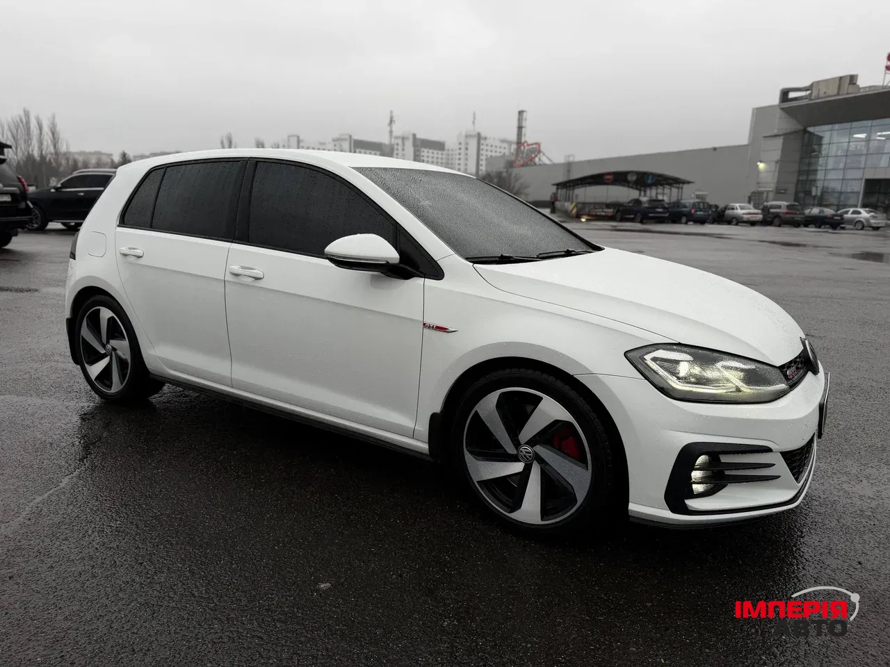 Volkswagen Golf GTI - фото 19