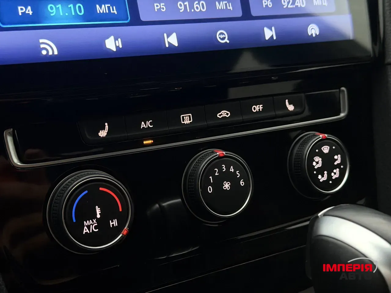 Volkswagen Golf GTI - фото 54