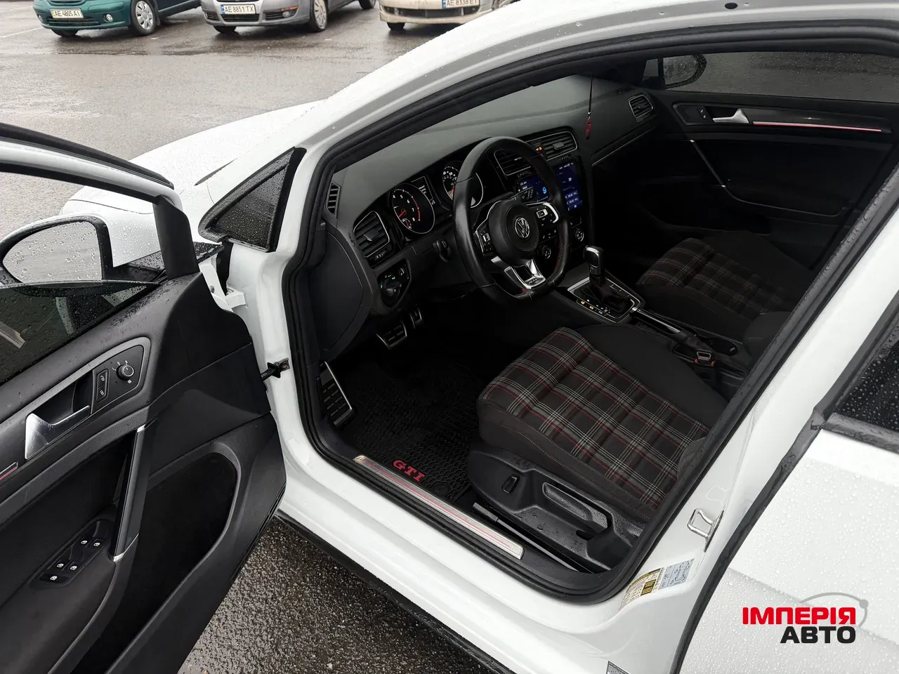 Volkswagen Golf GTI - фото 33