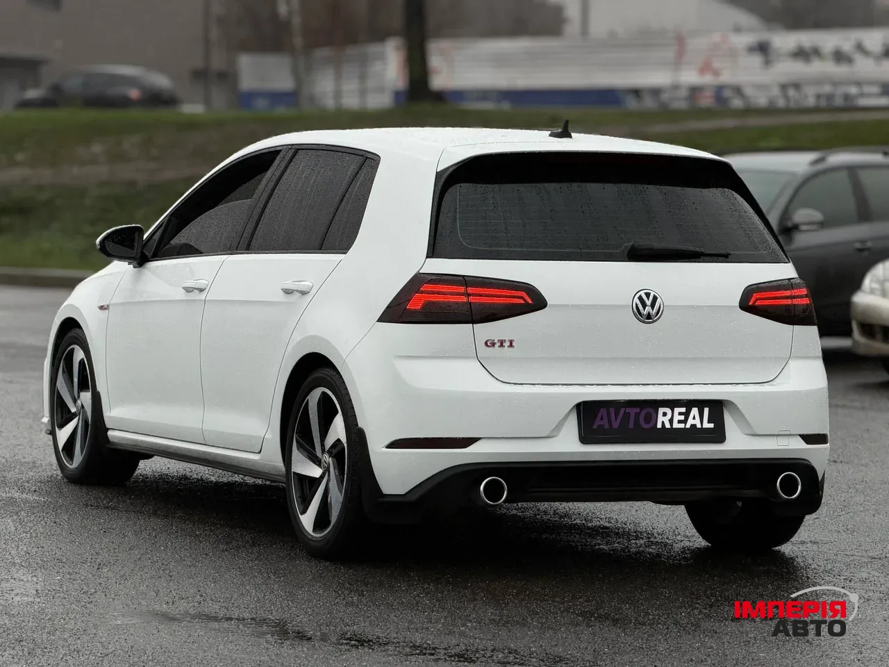 Volkswagen Golf GTI - фото 22