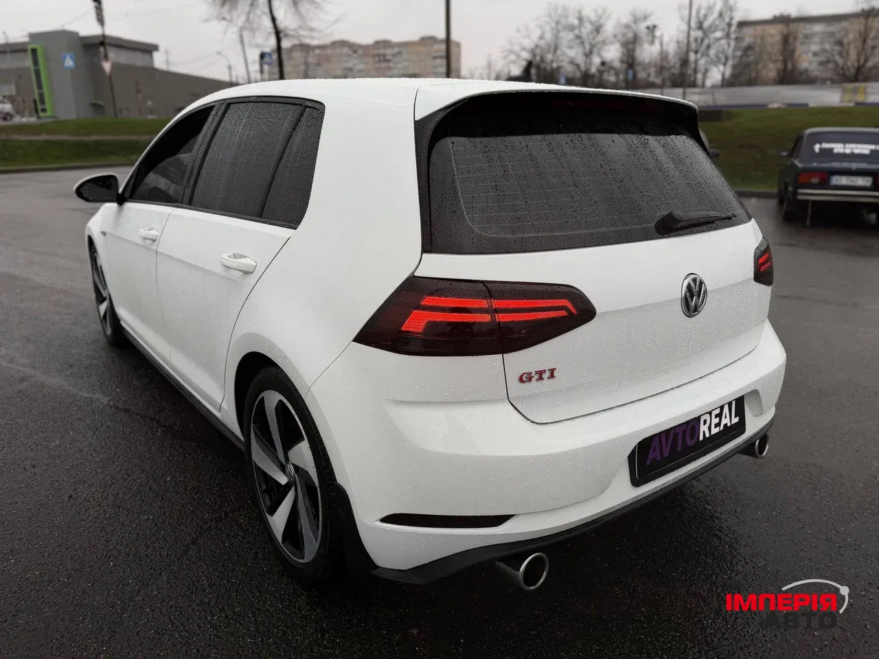 Volkswagen Golf GTI - фото 27