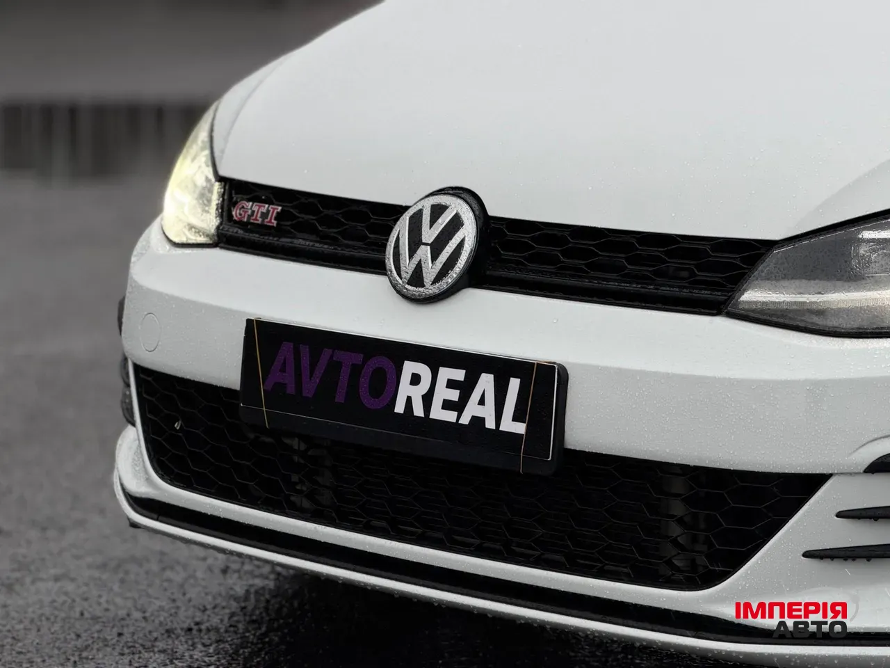 Volkswagen Golf GTI - фото 6