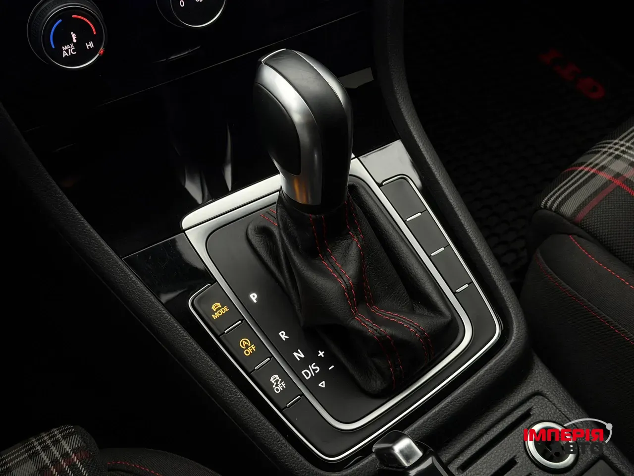 Volkswagen Golf GTI - фото 53