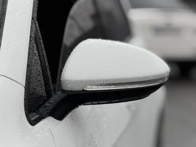 Volkswagen Golf GTI - фото 5