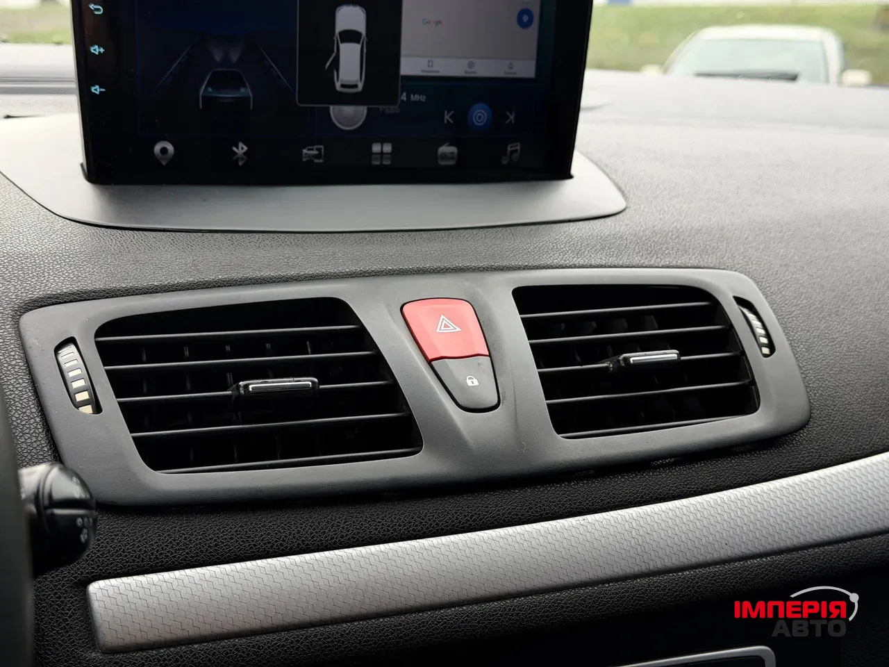 Renault Megane - фото 48