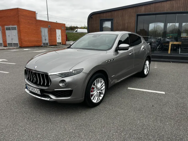 Maserati Levante - фото 1