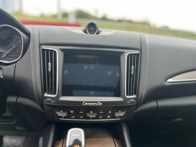 Maserati Levante - фото 5