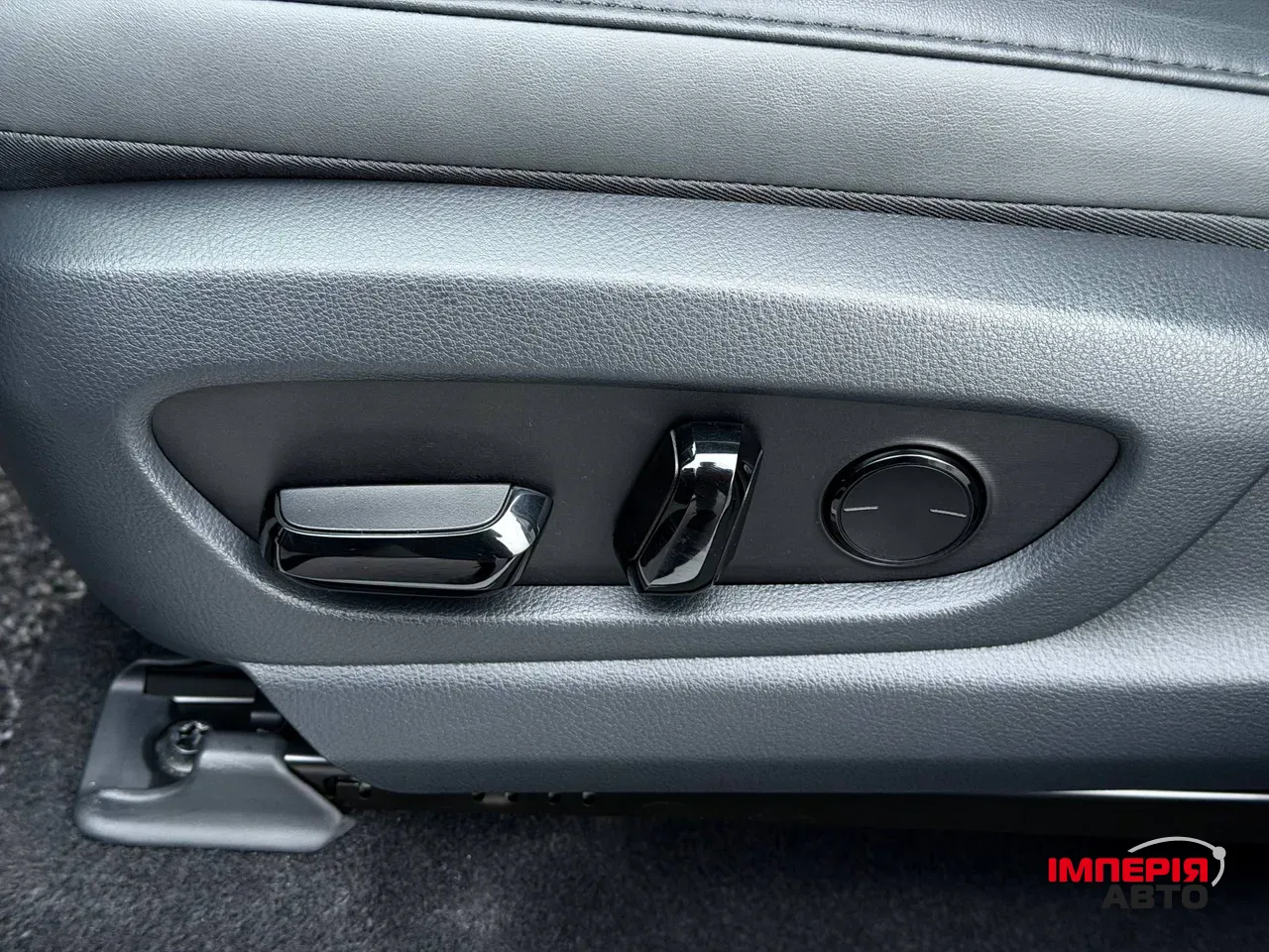 Lexus RZ - фото 48