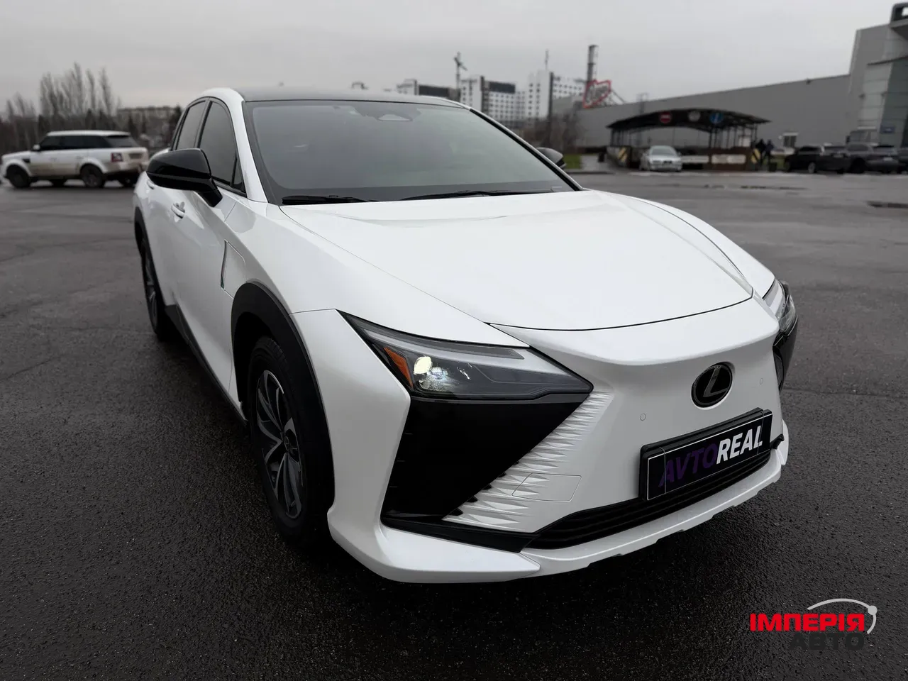 Lexus RZ - фото 15
