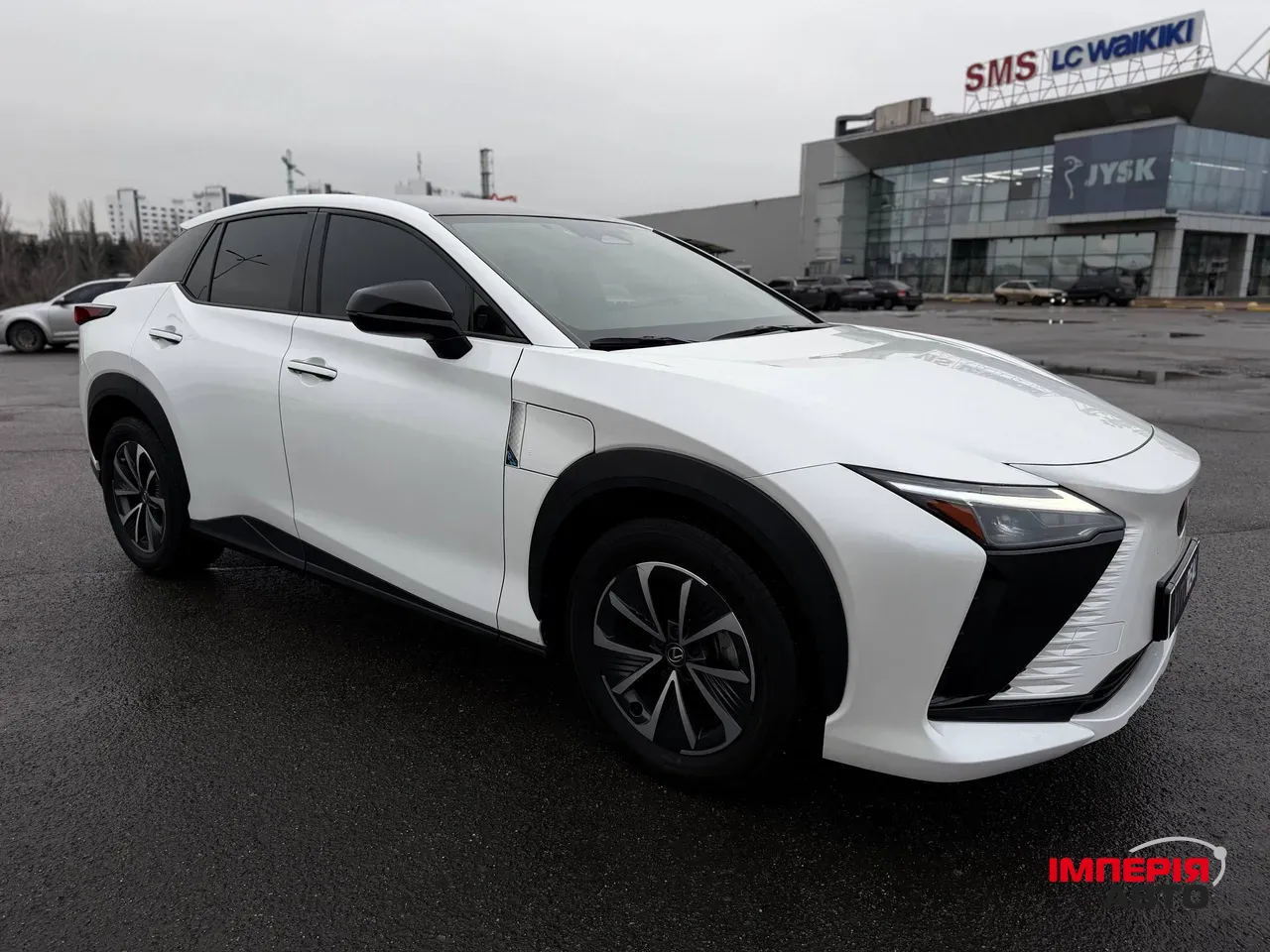 Lexus RZ - фото 24