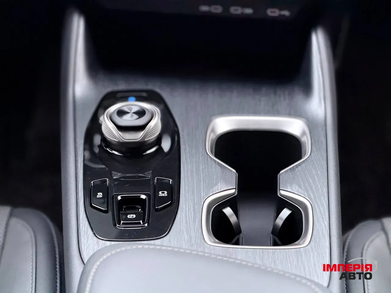 Lexus RZ - фото 57