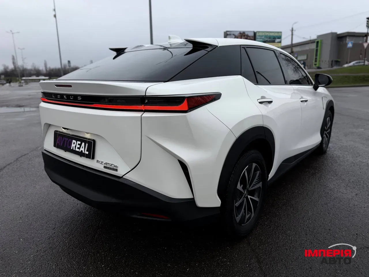 Lexus RZ - фото 25