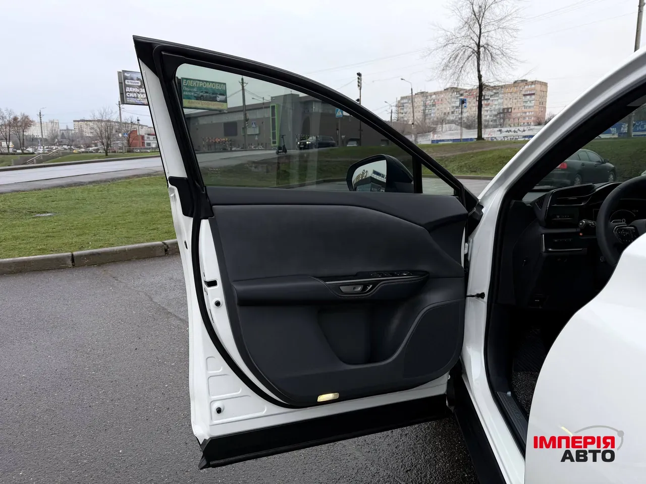 Lexus RZ - фото 43