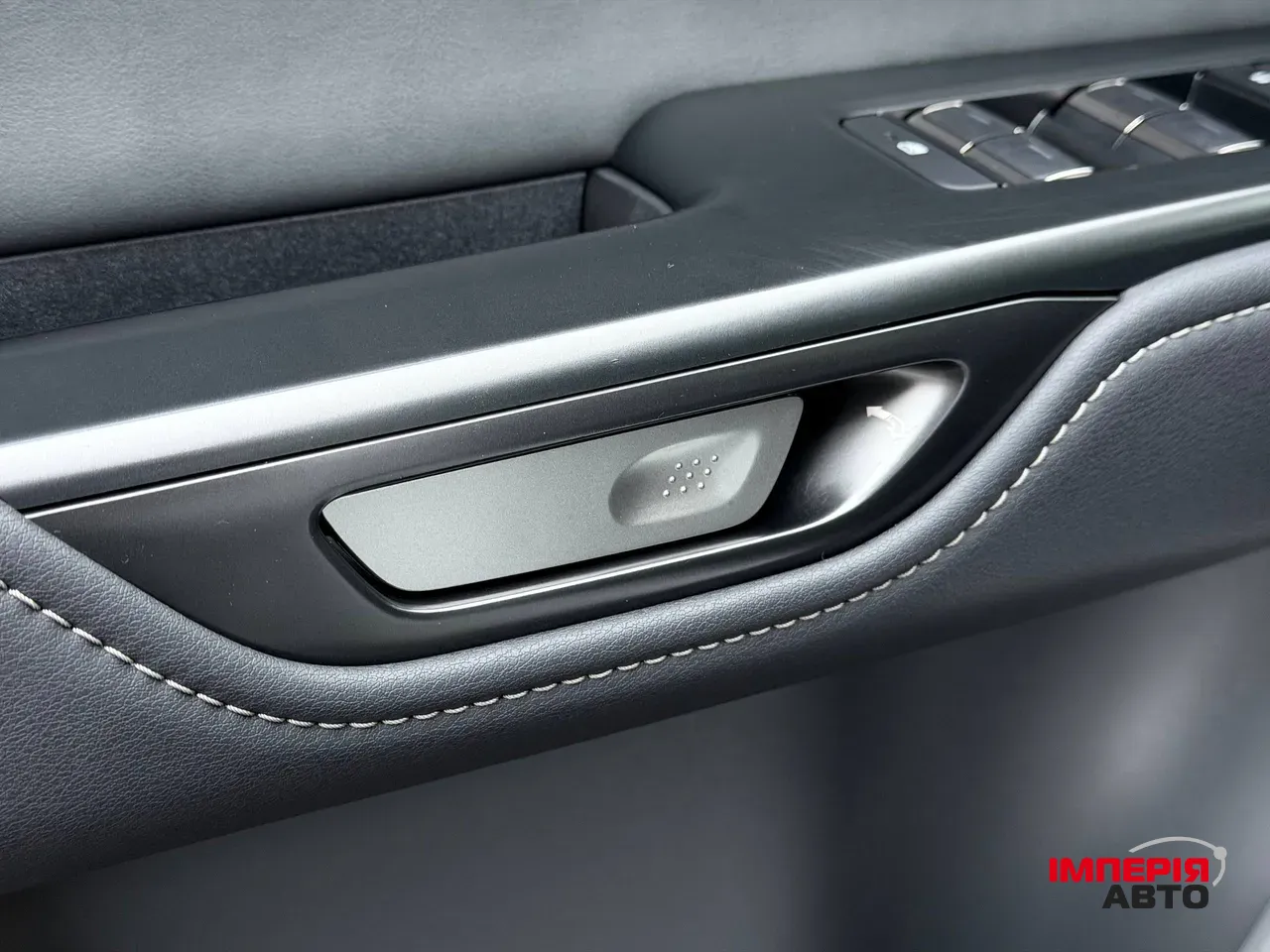 Lexus RZ - фото 40