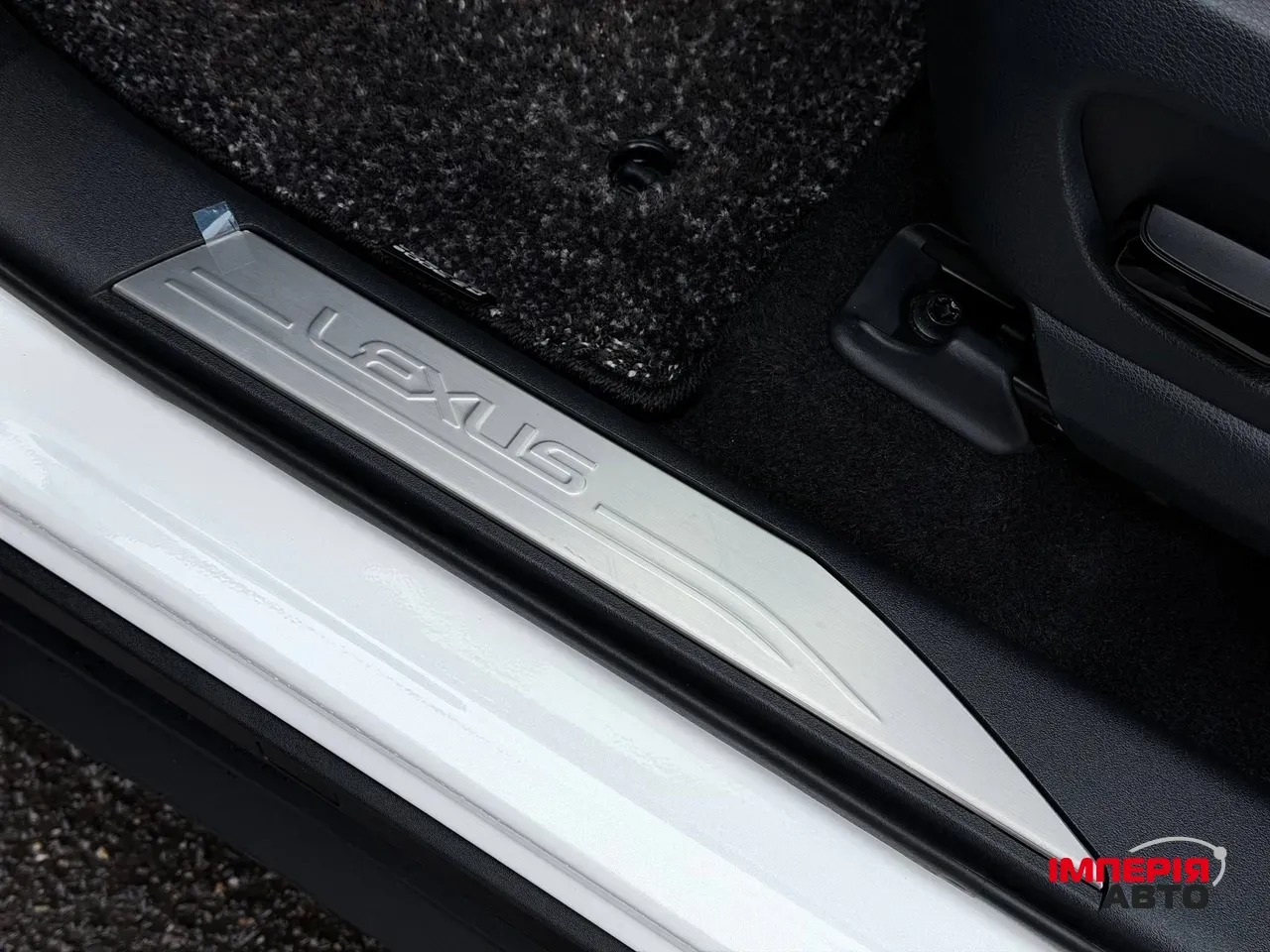 Lexus RZ - фото 49