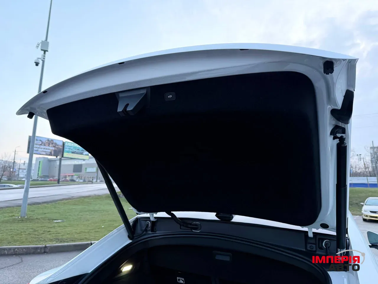 Polestar 4 - фото 32