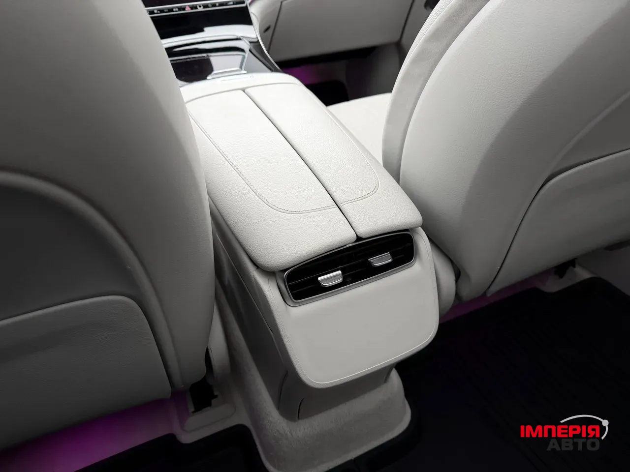 Mercedes-Benz EQE SUV - фото 56