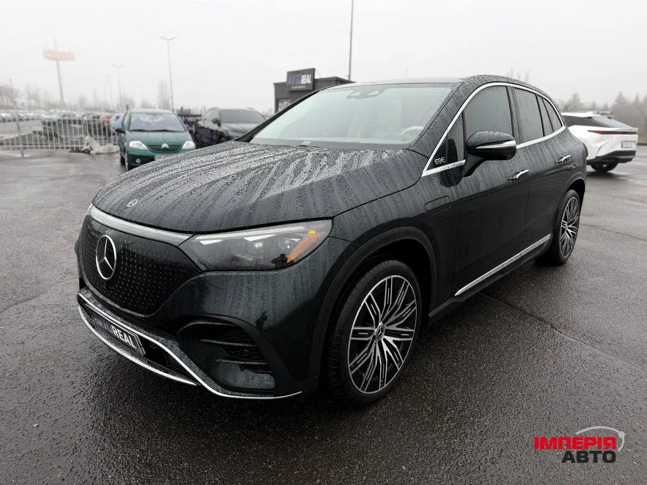 Mercedes-Benz EQE SUV - фото 18