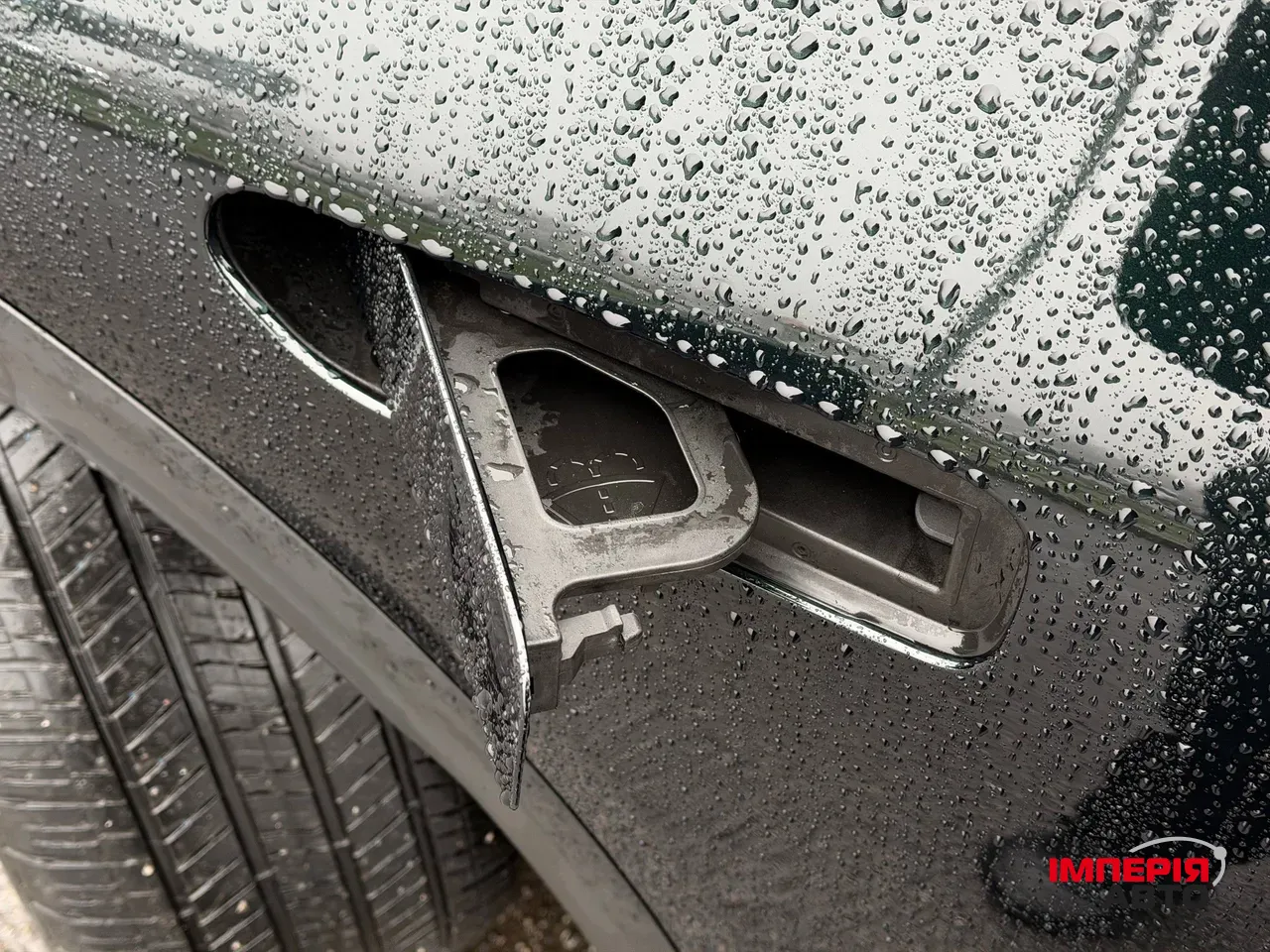 Mercedes-Benz EQE SUV - фото 14