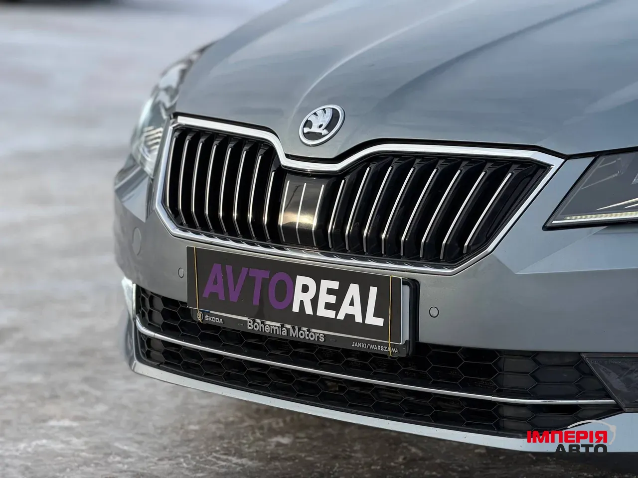 Skoda Superb - фото 8