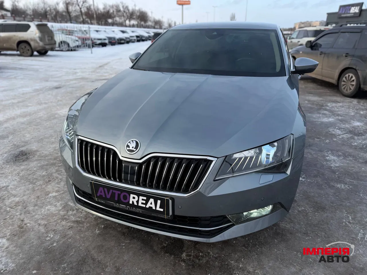 Skoda Superb - фото 12