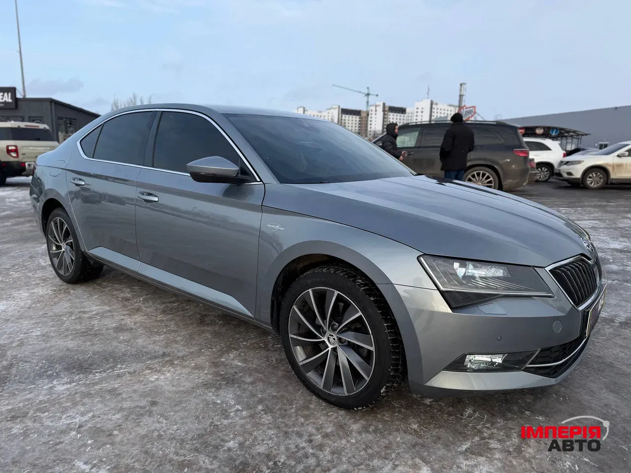 Skoda Superb - фото 15
