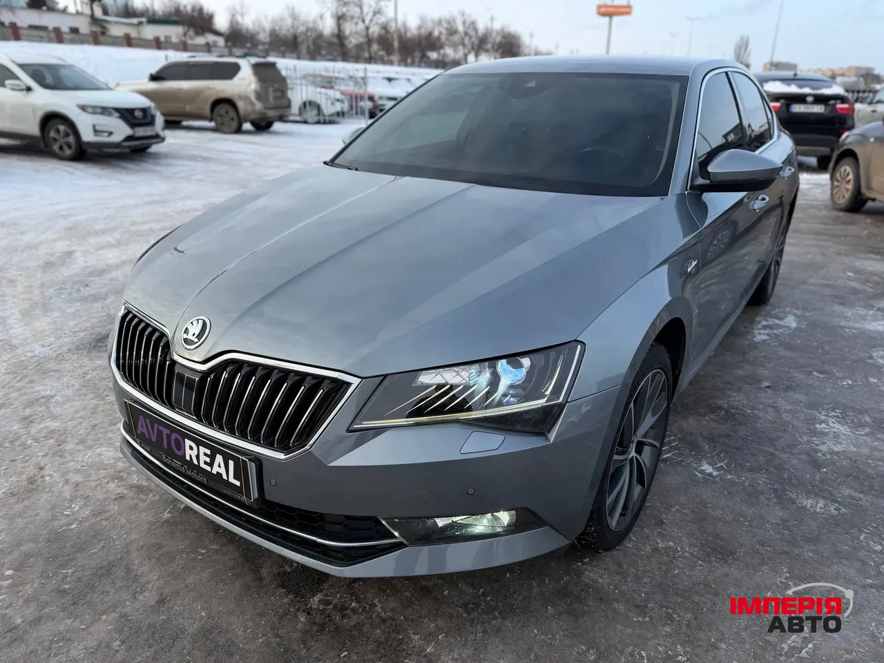 Skoda Superb - фото 13