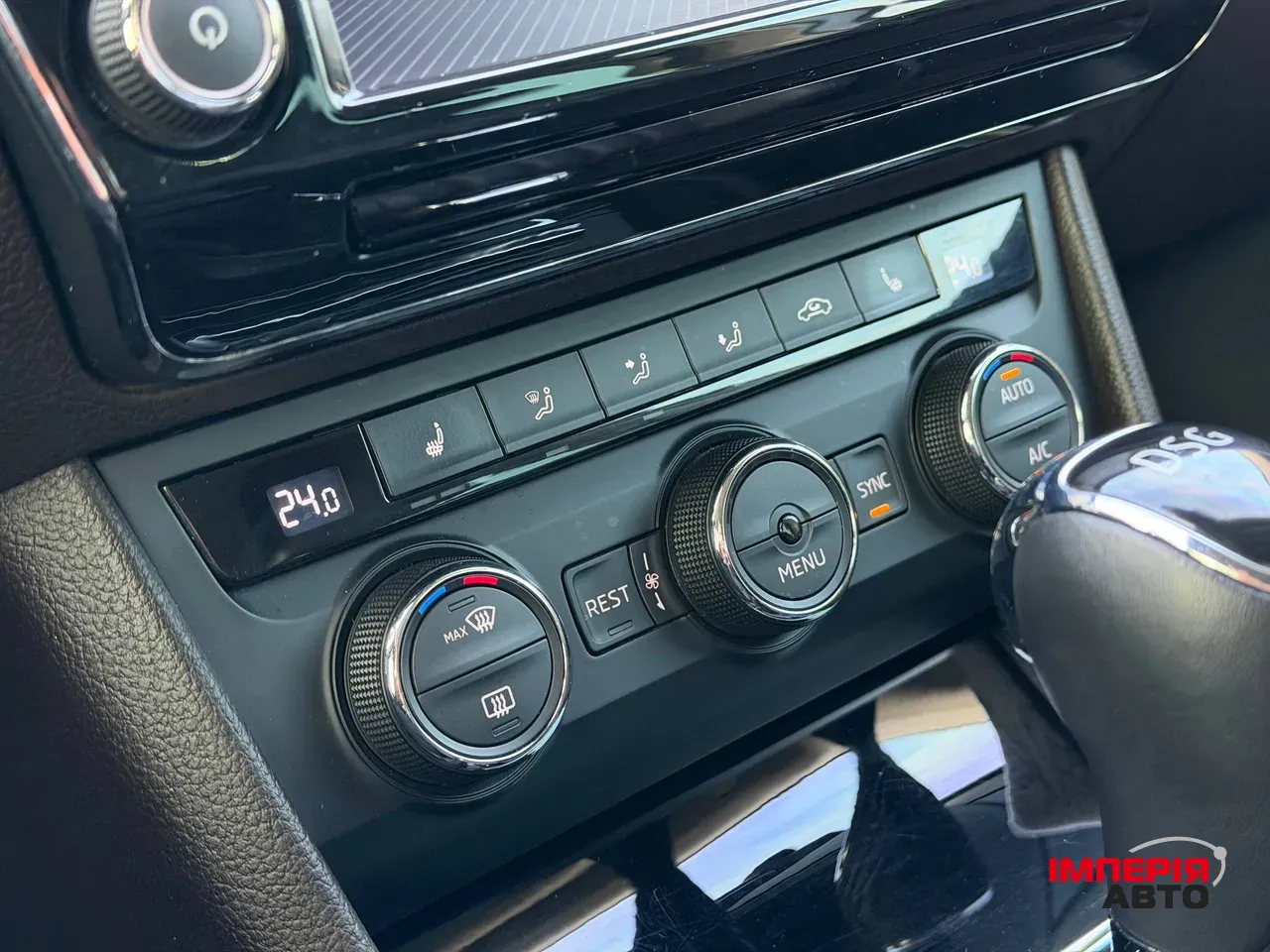 Skoda Superb - фото 57