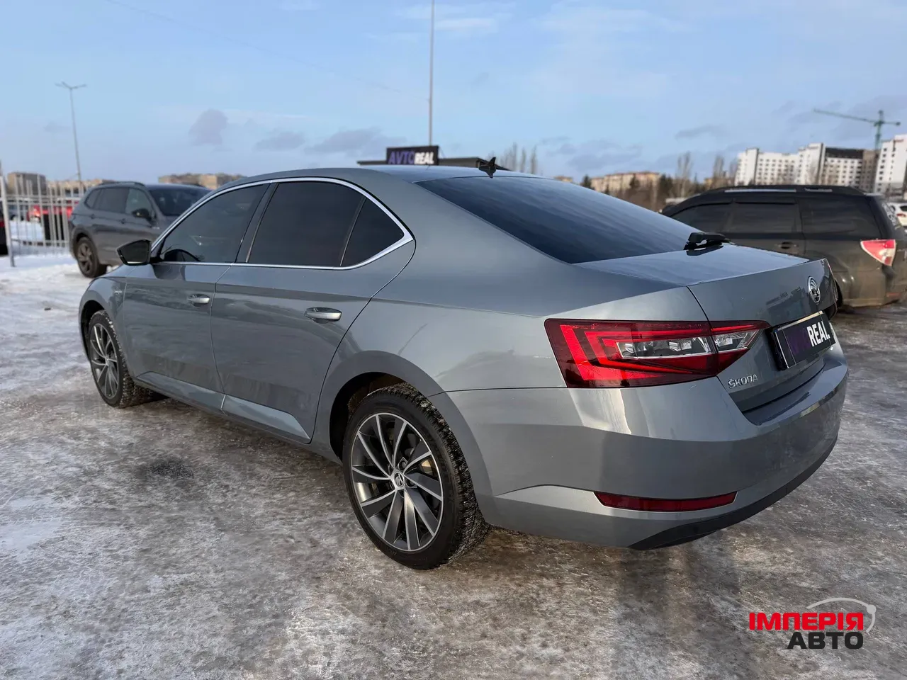 Skoda Superb - фото 28