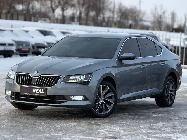 Skoda Superb - фото 2