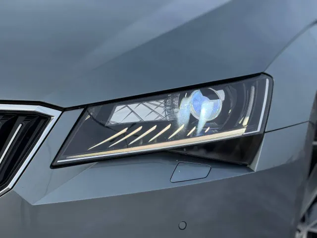 Skoda Superb - фото 4