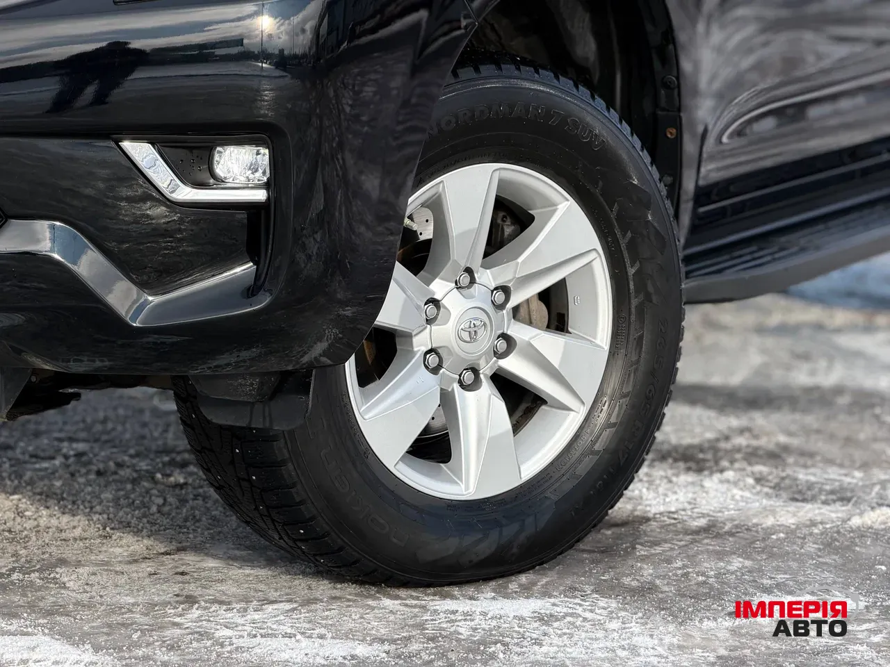 Toyota Land Cruiser Prado - фото 3