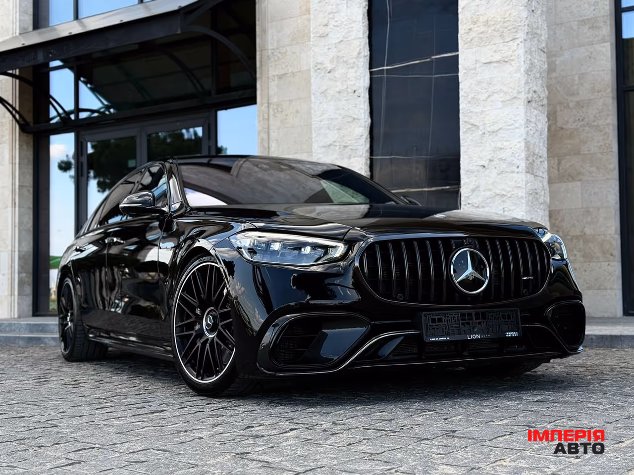 Mercedes Benz AMG S 63e - фото 1