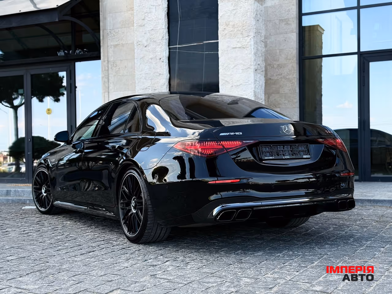 Mercedes Benz AMG S 63e - фото 2