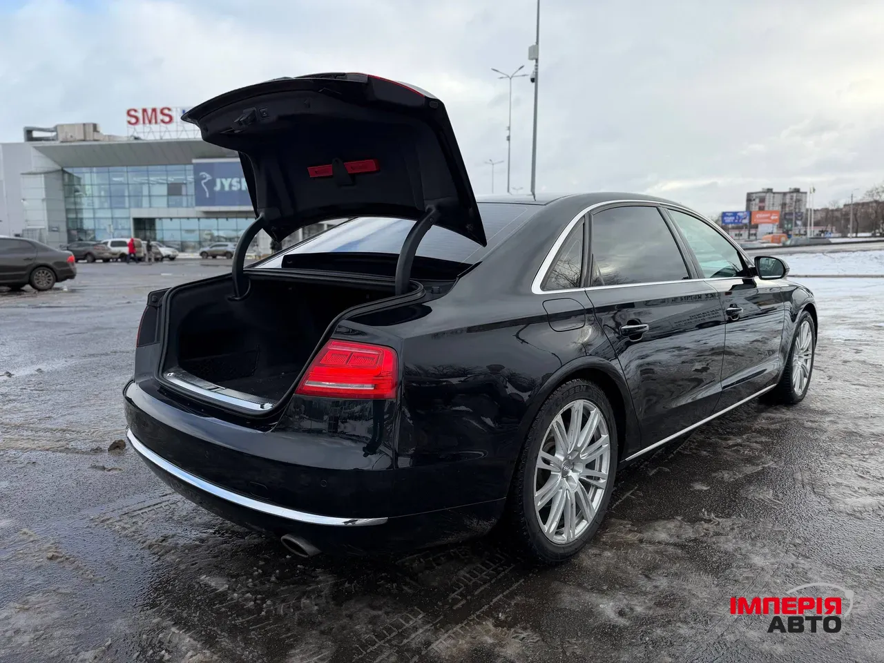 Audi A8 - фото 31
