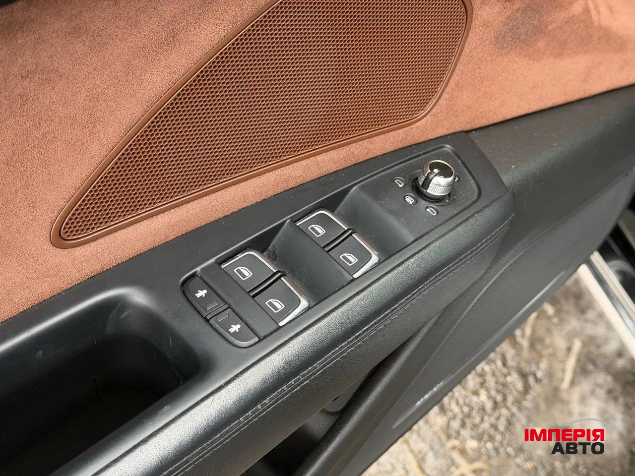 Audi A8 - фото 41