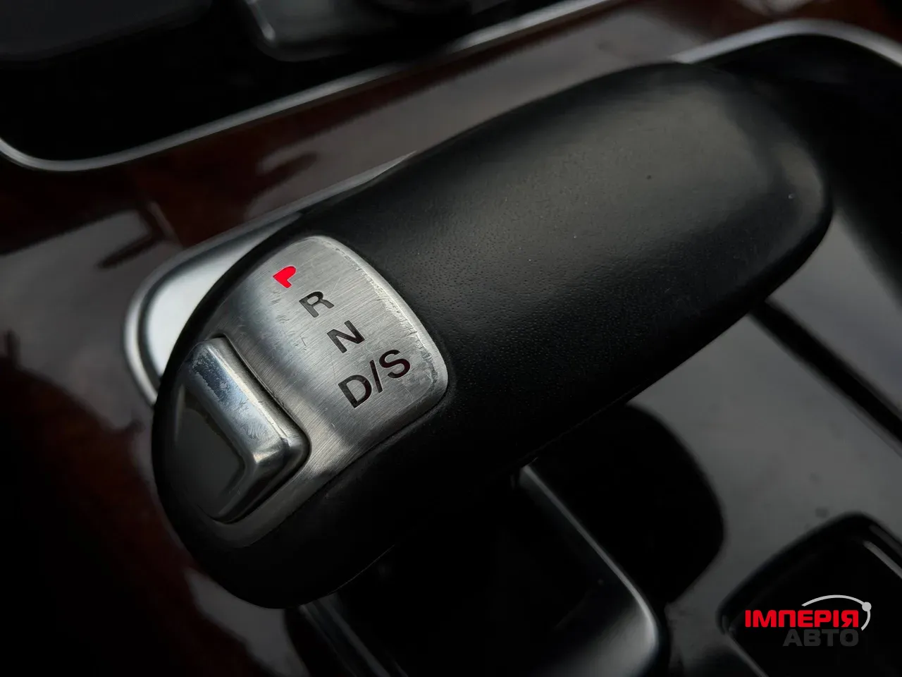 Audi A8 - фото 57