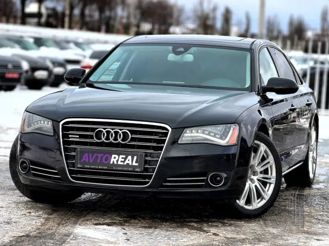Audi A8 - фото 1