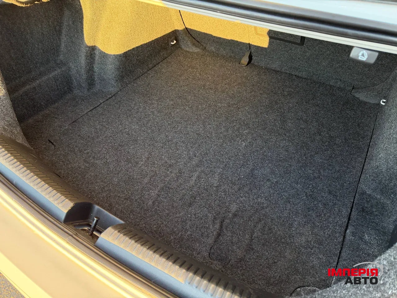 Volkswagen Jetta - фото 30