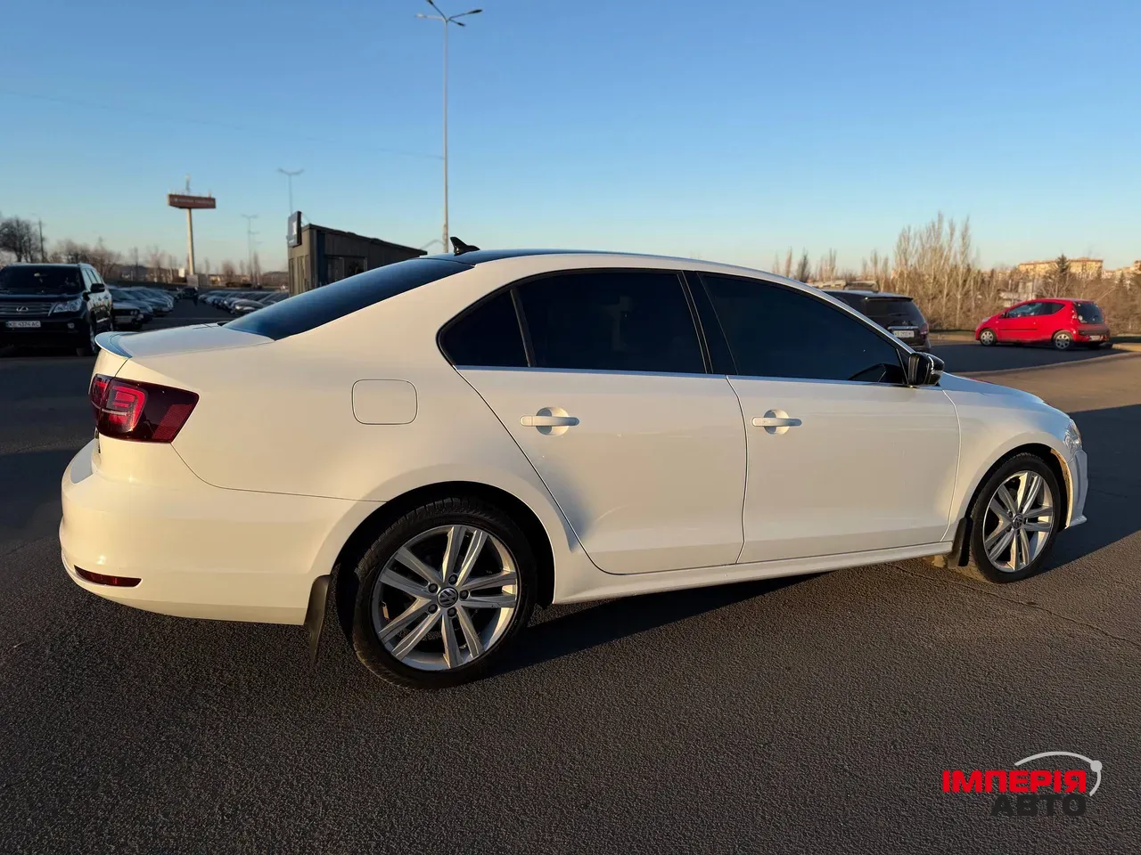 Volkswagen Jetta - фото 26