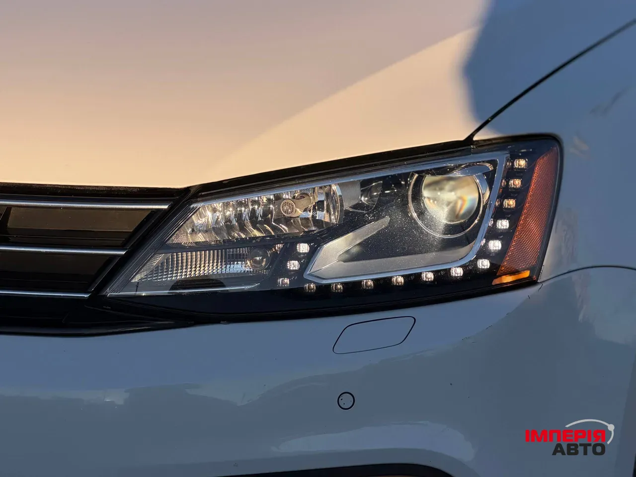 Volkswagen Jetta - фото 4