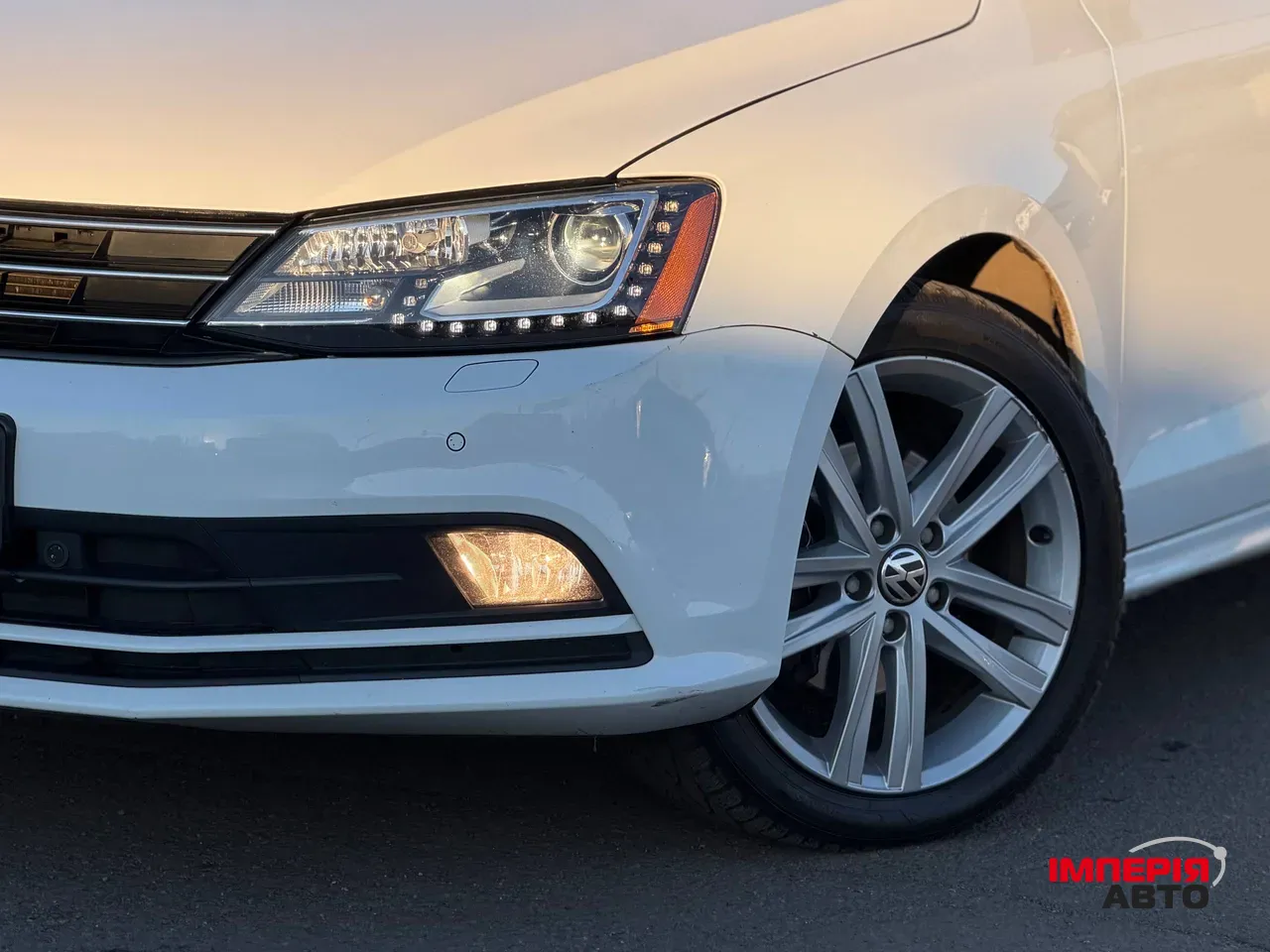 Volkswagen Jetta - фото 5