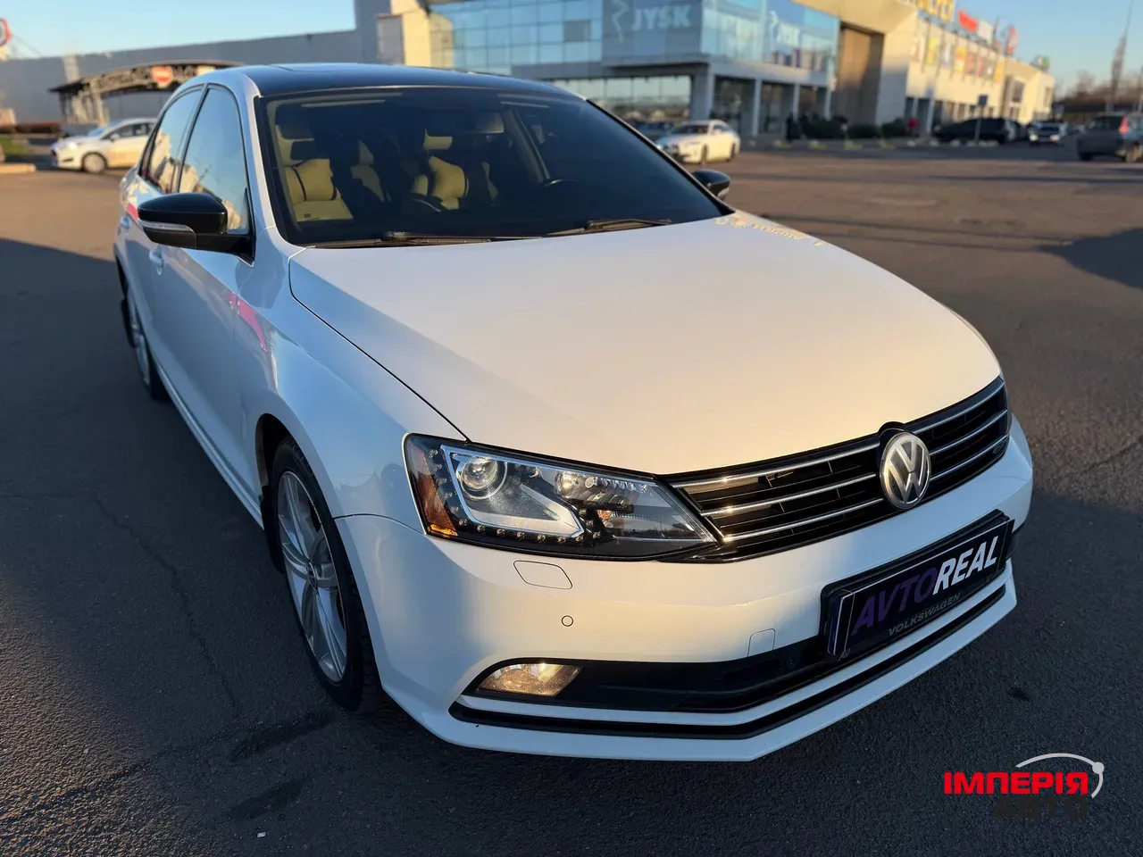 Volkswagen Jetta - фото 16