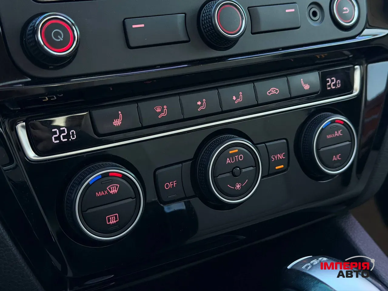 Volkswagen Jetta - фото 57