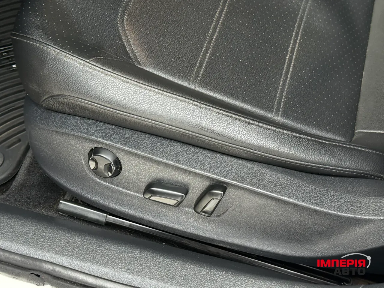 Volkswagen Passat (North America and China) - фото 38