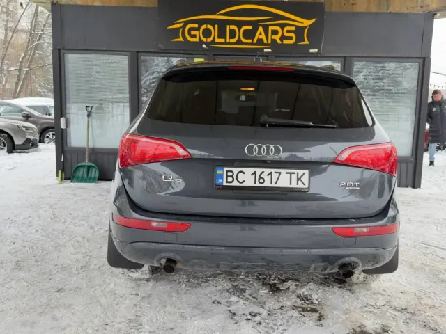 Audi Q5 - фото 3