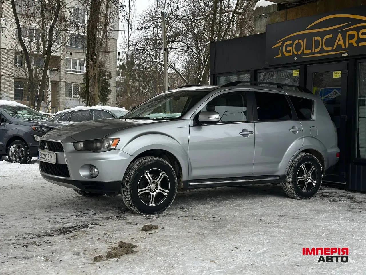 Mitsubishi Outlander - фото 3